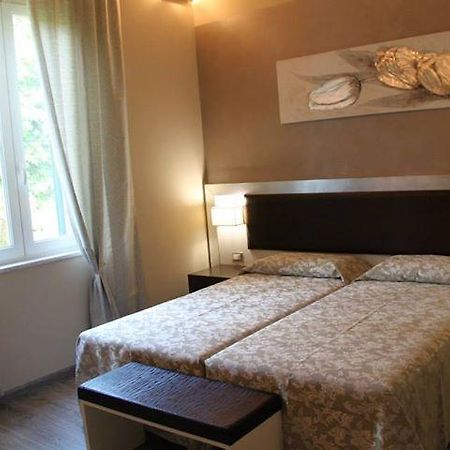 Il Viale B&B Понтедера Екстериор снимка